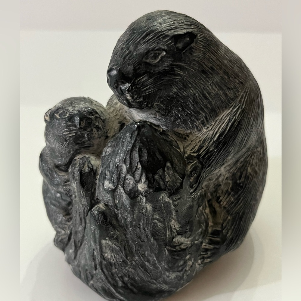 Vintage 1970s Beaver Sculpture Wolf Original Inuit Style Composite Resin